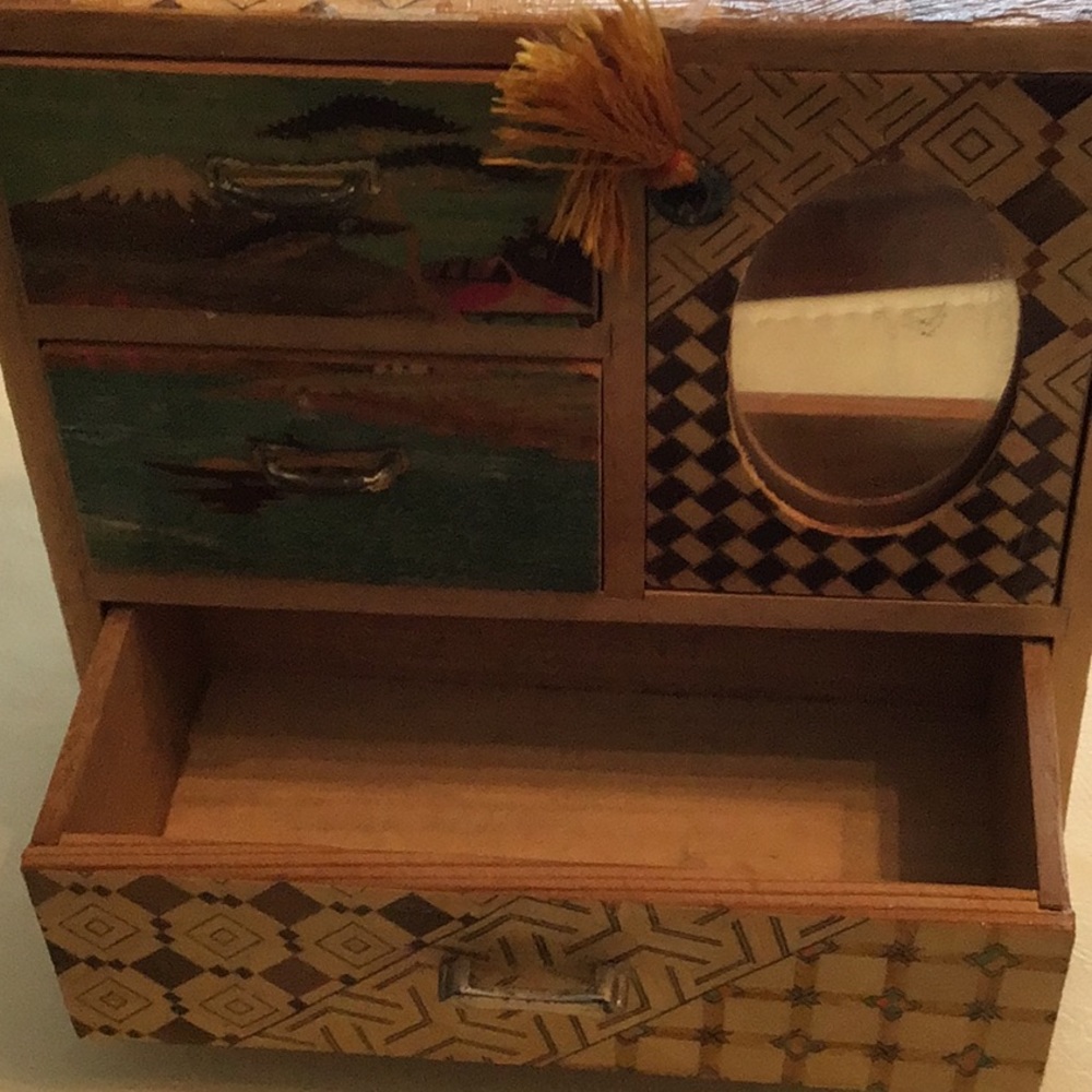 Japanese Box - Picture 7 of 10